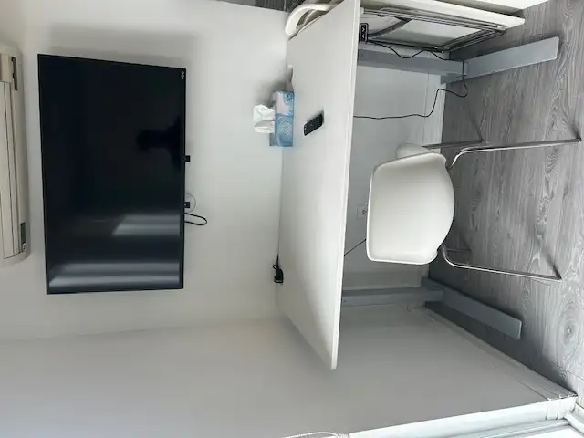 Room for rent. Contact  416-219-8208. $1,500   utilities - Photo 10