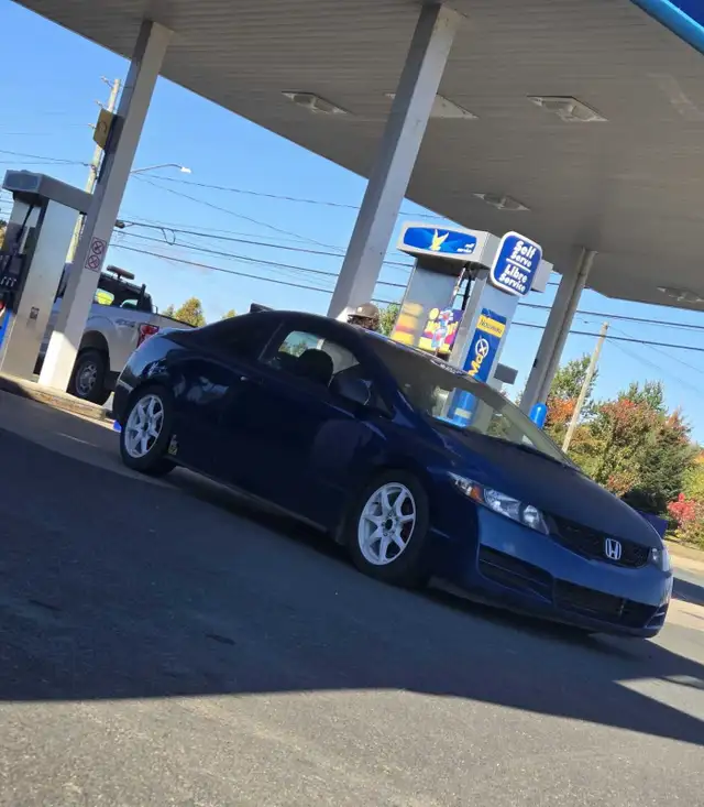 Nice civic - Photo 2