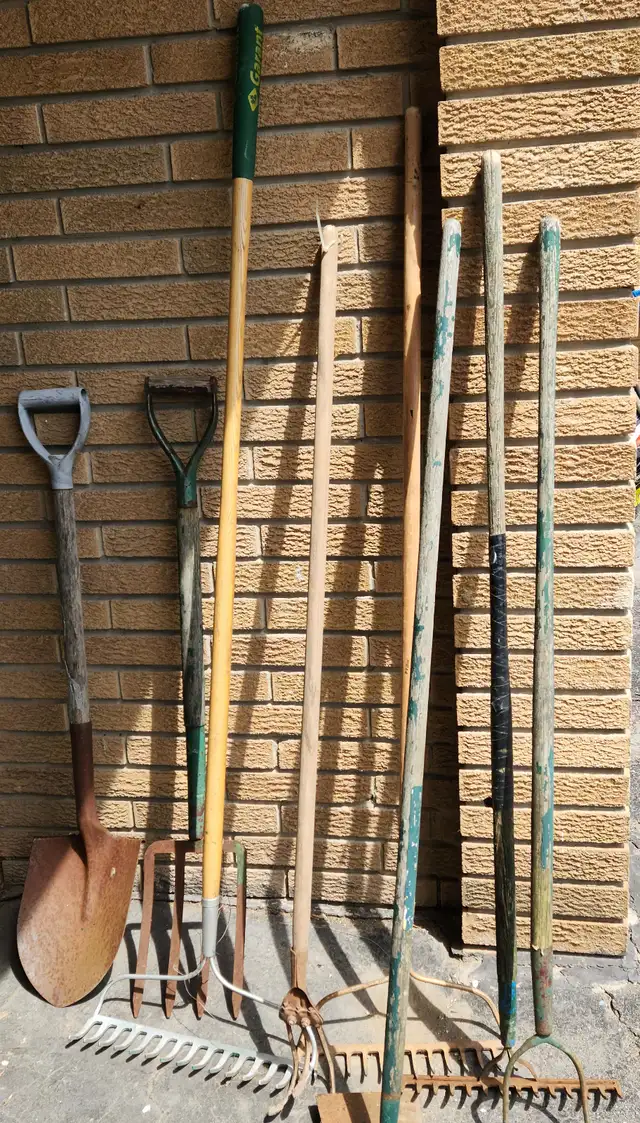 Shovels, pitchforks, rakes, etc.