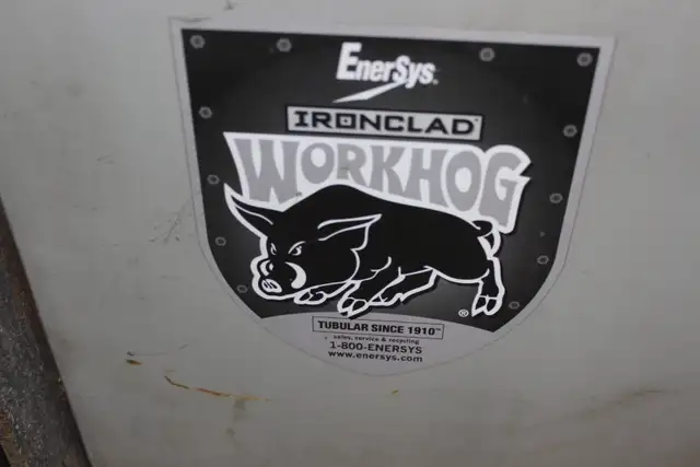 LINDE ELECTRIC PALLET JACK - Photo 10