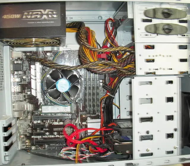 7th Gen Intel i7  7700 4.2 GHz Quad  Core 32 gigs DDR4 M.2 SSD - Photo 2