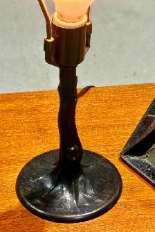 Tiffany-Style Stained Glass Table Lamp w Geometric Pyramid Shade - Photo 7