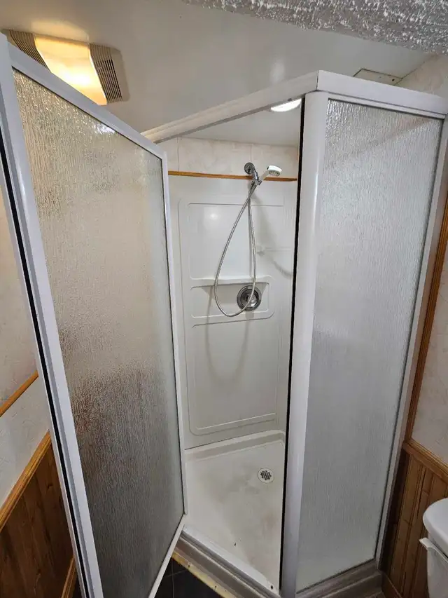 Roommate/Basement for rent - Photo 10