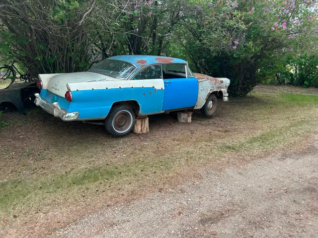 1956 Ford 2dr HT - Photo 5