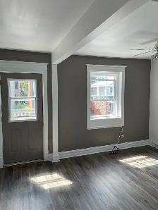 Bachelor apartment: New Edinburgh - separate kitchen