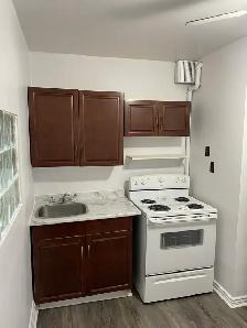 Bachelor apartment: New Edinburgh - separate kitchen - Photo 8