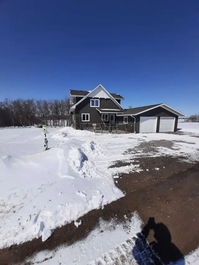 House for Sale - Humboldt Lake