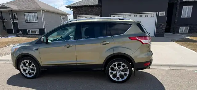 2013 Ford Escape Titanium  PKG