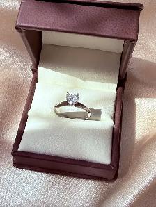 Platinum Heart Shaped Diamond Solitaire Ring - VVS2