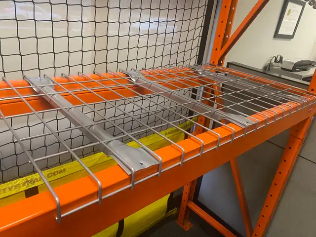 New wire mesh decking for pallet racking - Photo 6