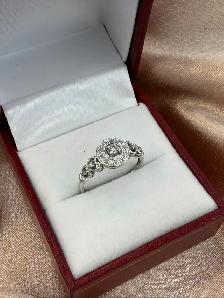 Cute 10K White Gold Diamond Halo Ring