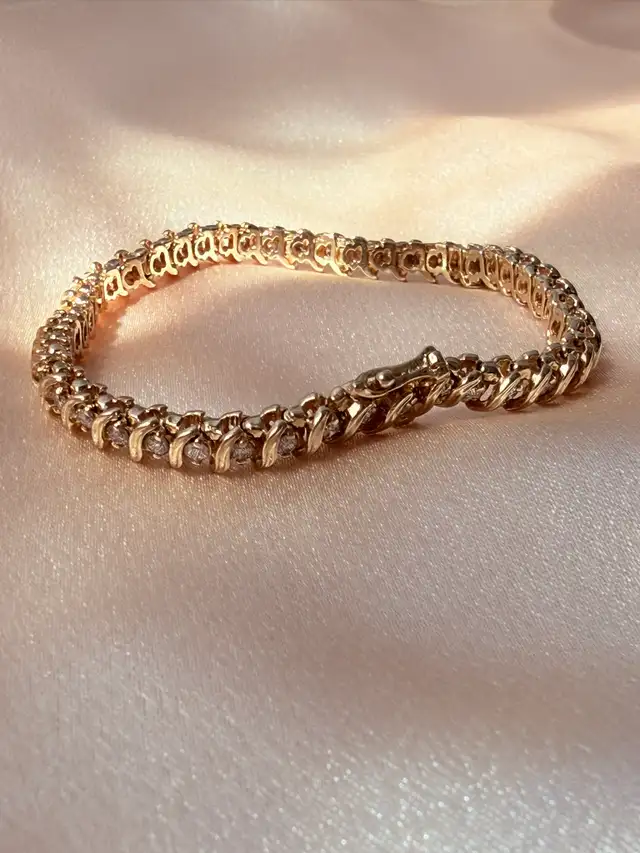 18K Gold Diamond Tennis Bracelet - 2.07CTW - Photo 4