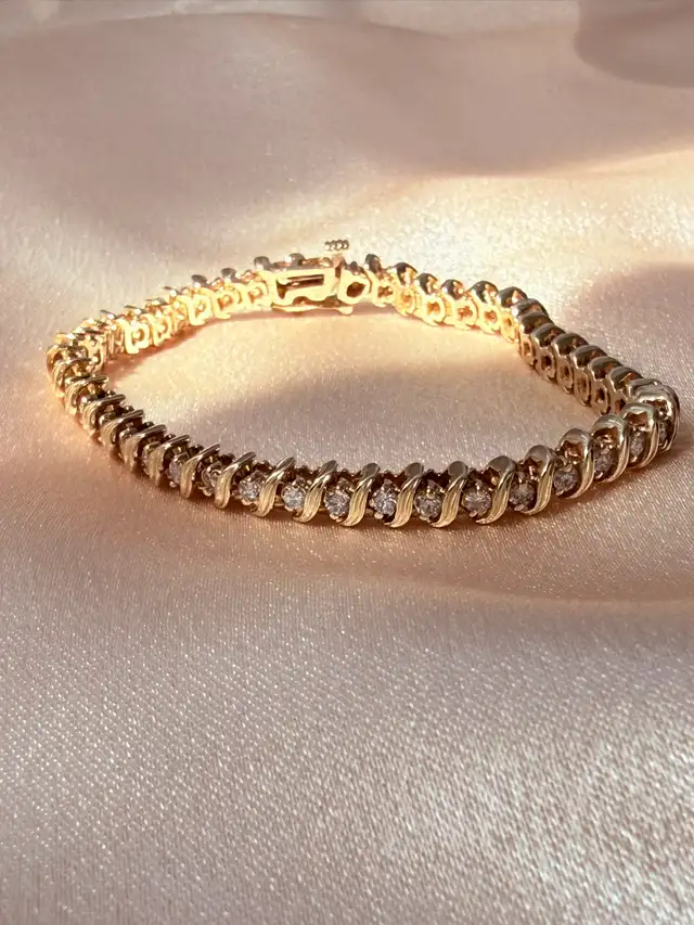 18K Gold Diamond Tennis Bracelet - 2.07CTW - Photo 5