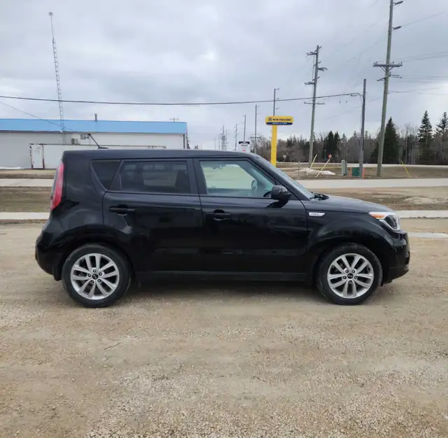 2019 Kia Soul EX Lower Kms - Photo 2