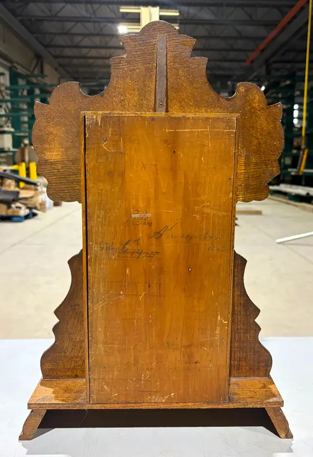 Oak Wood Gingerbread-Style Mantel Clock (E. Ingraham Company) - Photo 5