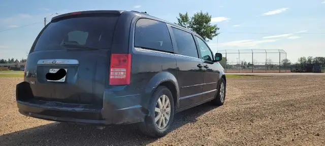 2008 chrysler town and country - Photo 3