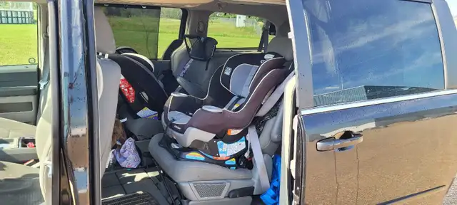 2008 chrysler town and country - Photo 7