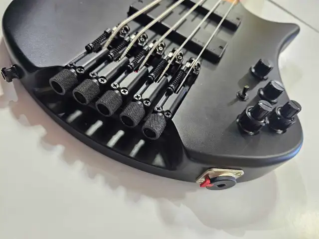 Ibanez EBH1005 5 String Headless Bass - Photo 9