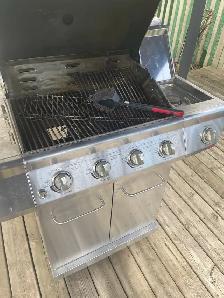 A cooking bbq grill