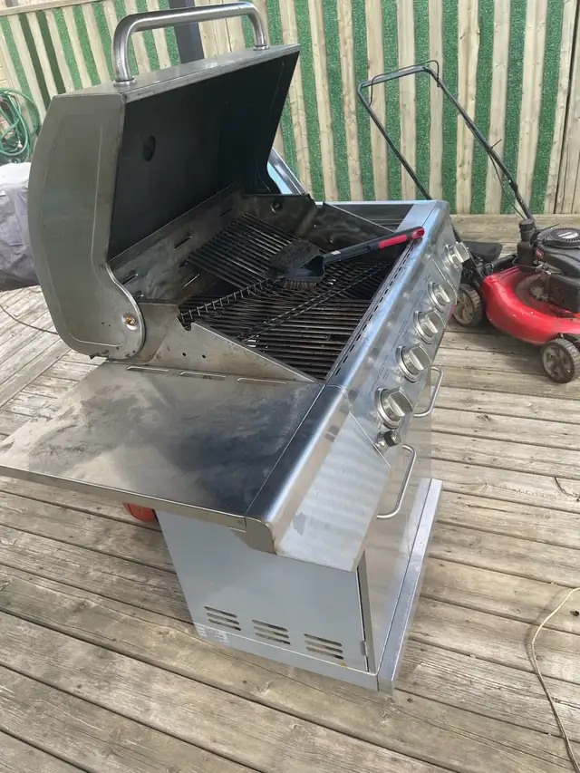 A cooking bbq grill - Photo 2