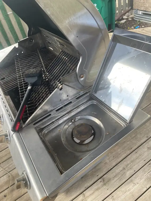 A cooking bbq grill - Photo 5