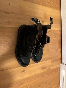 doctor Martens made in UK 1460 Mens size 10 us