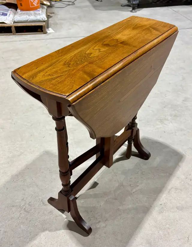 Antique Walnut Drop-Leaf Gate-Leg Side Table (Apartment-Sized!)