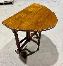 Antique Walnut Drop-Leaf Gate-Leg Side Table (Apartment-Sized!) - Photo 3
