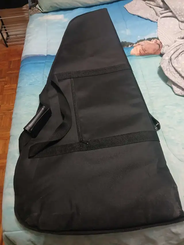 EVH style gig bag.
