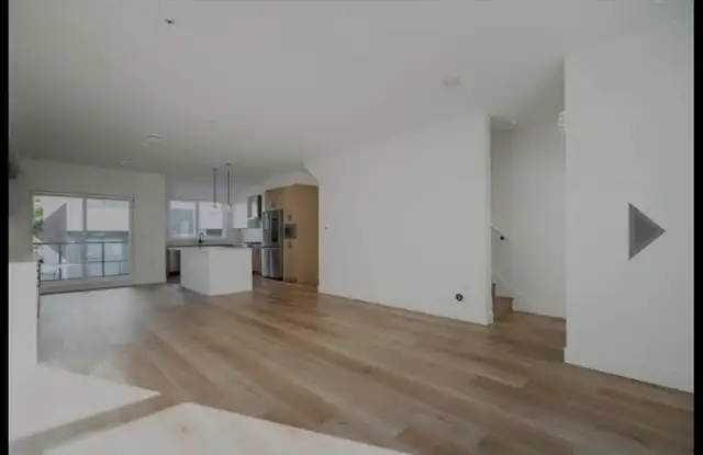 Private room for rent may 15th - Photo 7