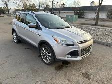 2014 Ford Escape Titanium 4WD – 2.0L EcoBoost – Low KM – Mint