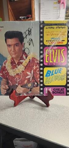 Elvis, Elvis Elvis.  Albums, 45's -  see description for list