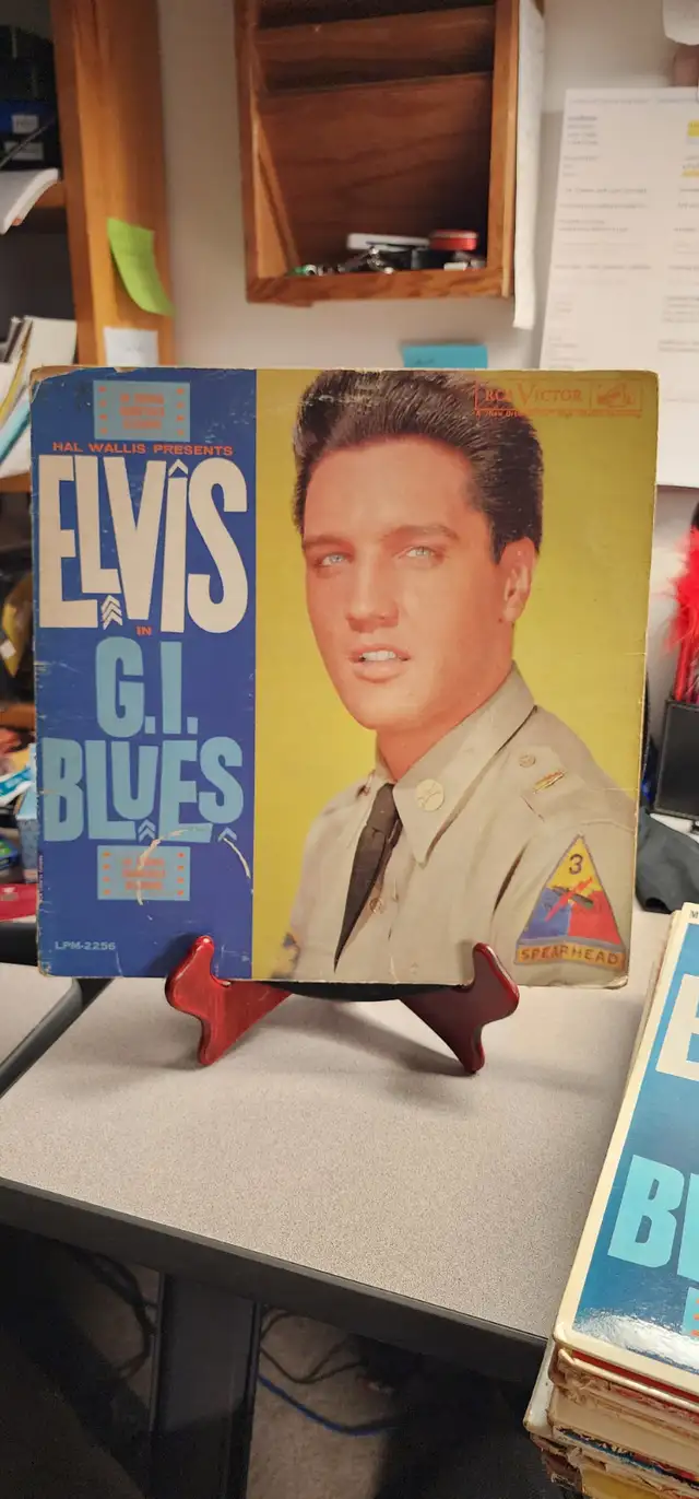 Elvis, Elvis Elvis.  Albums, 45's -  see description for list - Photo 3