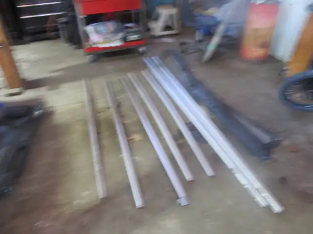 For Sale Tonneau Cover - Photo 2