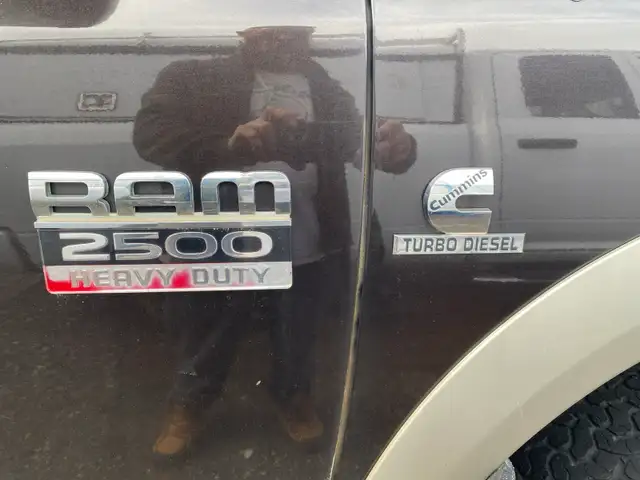 2011 Dodge ram 2500 heavy duty Cummins turbo diesel - Photo 8