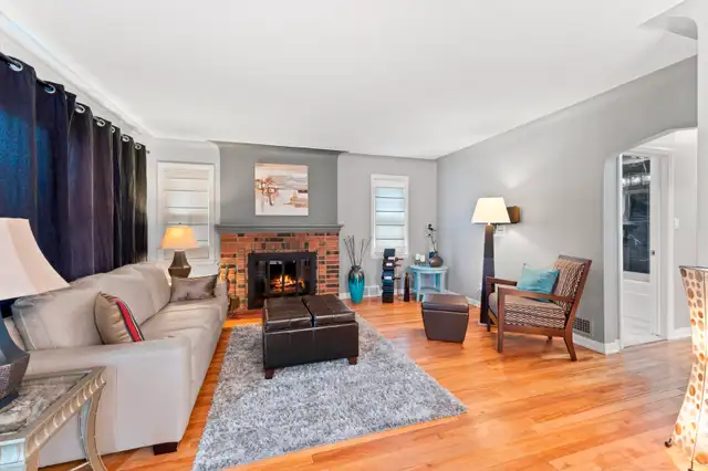 South Walkerville Entire Home for Rent - 3 Bedroom 1 Bath - Photo 2