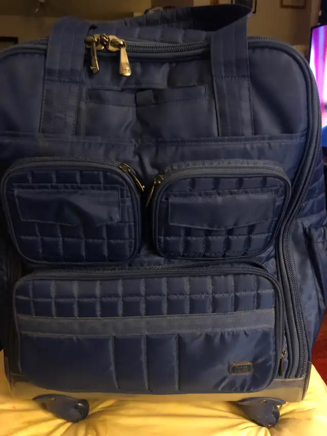 All of my bags and luggage all together on sale for  $400.00 - Photo 3