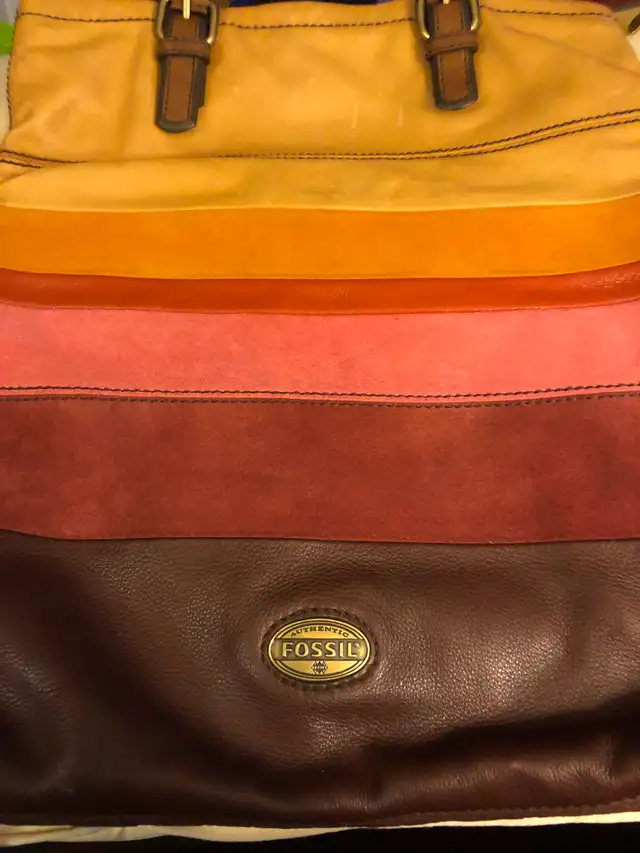 All of my bags and luggage all together on sale for  $400.00 - Photo 5