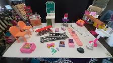 1/6 SCALE PLASTIC FURNITURE FOR BARBIE