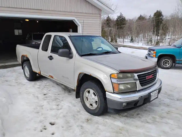2004 GMC Canyon - Photo 4