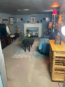 EAST YORK FURNISHED 1 BEDROOM  BASEMENT APARTMENT, ALL INCLUSIVE - Photo 3