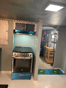 EAST YORK FURNISHED 1 BEDROOM  BASEMENT APARTMENT, ALL INCLUSIVE - Photo 8