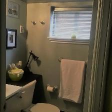 EAST YORK FURNISHED 1 BEDROOM  BASEMENT APARTMENT, ALL INCLUSIVE - Photo 10