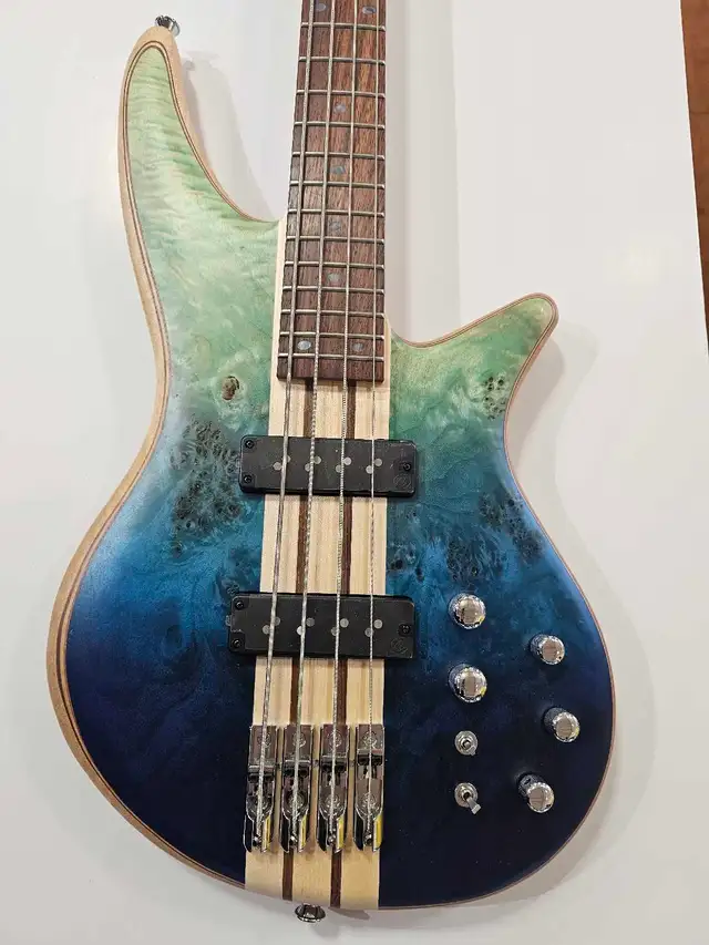 Jackson Pro Series Spectra SBP IV Bass - Caribbean Blue