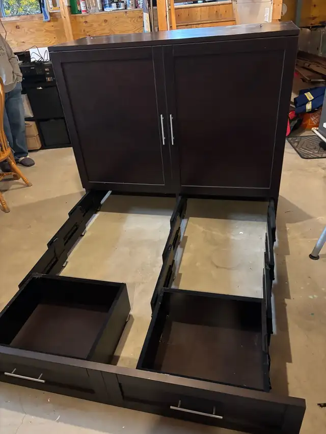 Murphy Bed - Photo 3