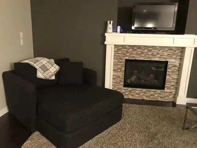 Master Bedroom with Walk In Closet and Private Bath - Photo 2