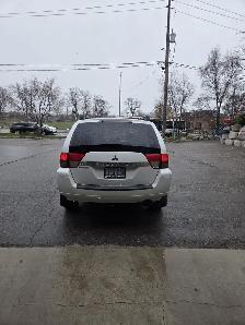 2010 Mitsubishi Endeavor for Sale - Photo 4