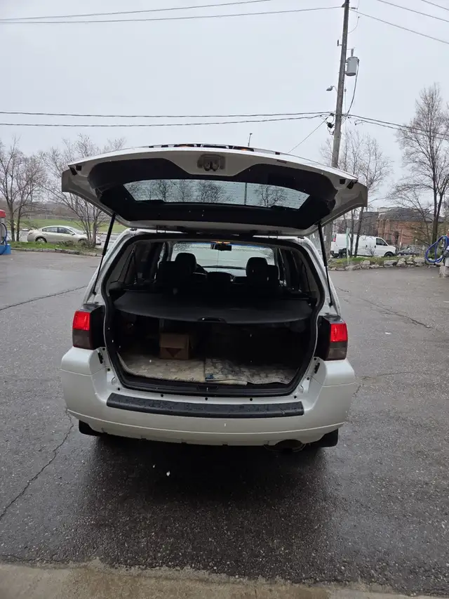 2010 Mitsubishi Endeavor for Sale - Photo 6