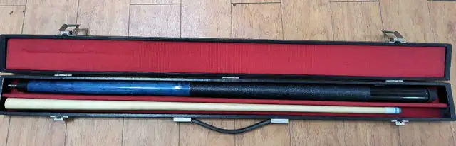 Dufferin Pool Cue with case