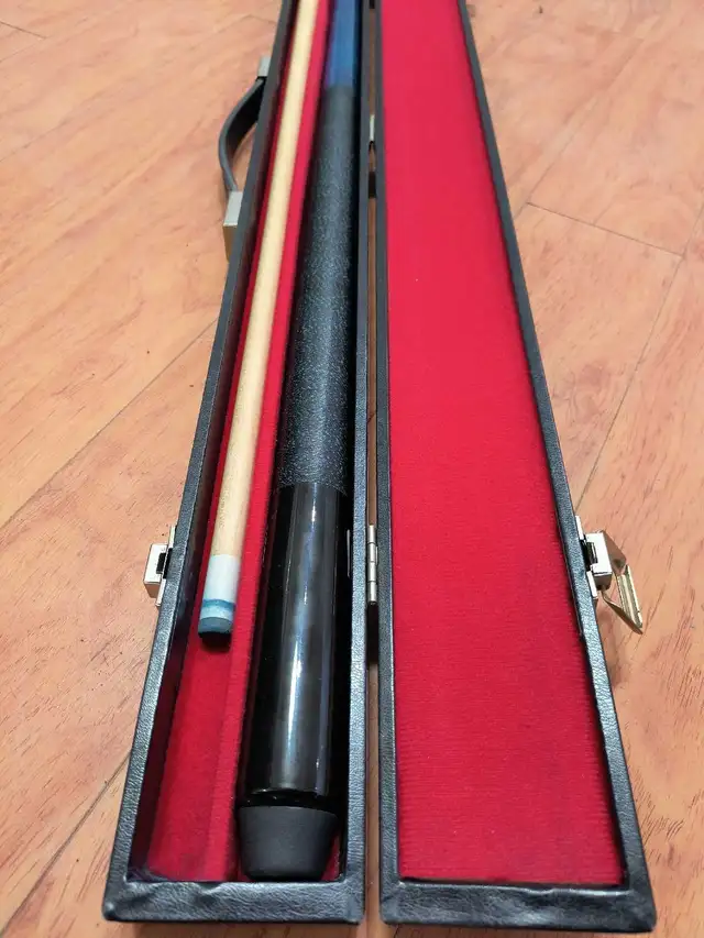 Dufferin Pool Cue with case - Photo 3